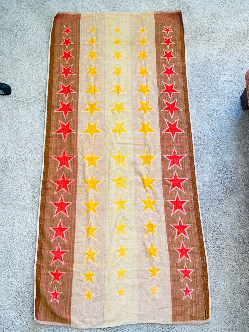Vintage Ipanema Originals Star Print Cotton Beach Towel – Red, Gold & Brown